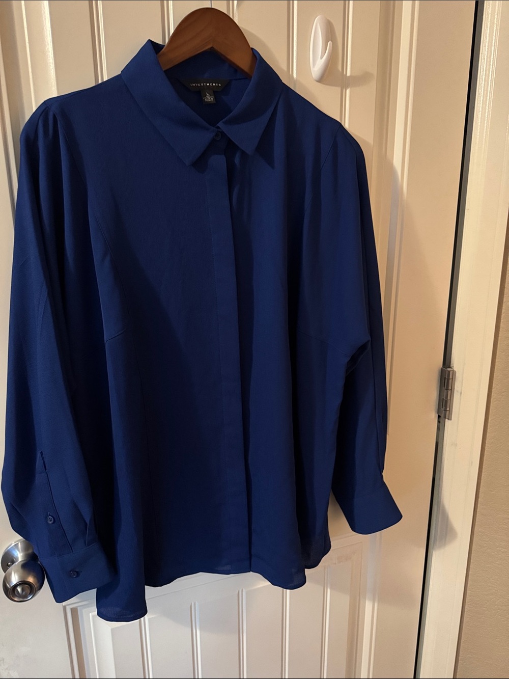 Investments Button-Front Long Sleeve dress Shirt in Royal Blue